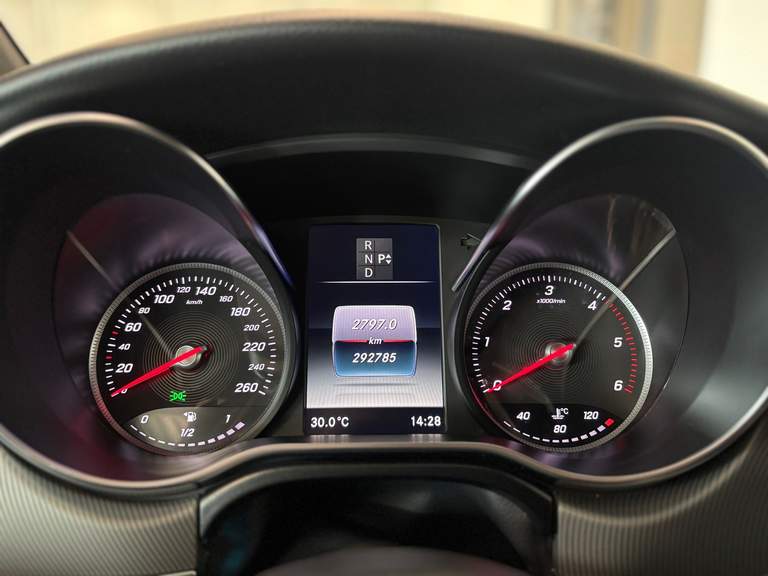 Mercedes-Benz Mercedes-Benz
