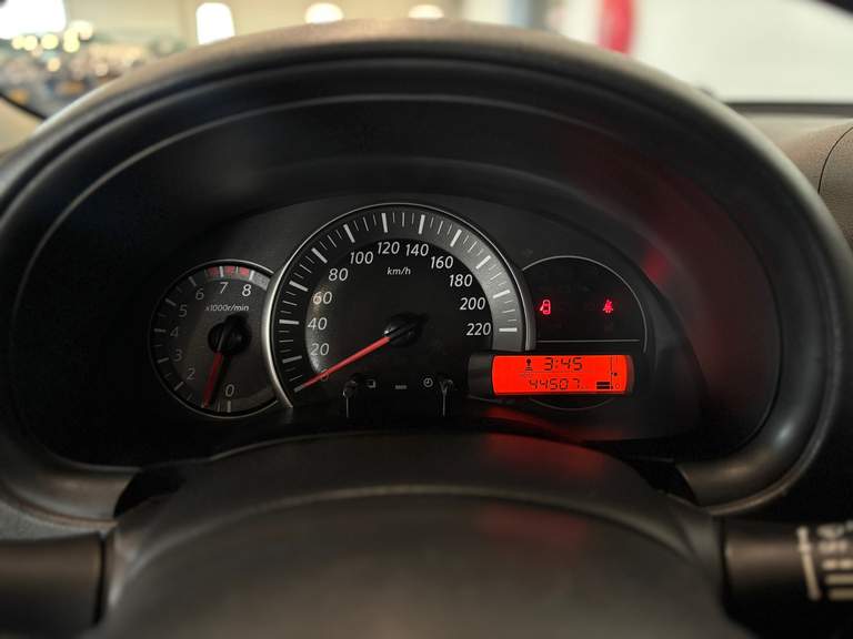 Nissan Nissan