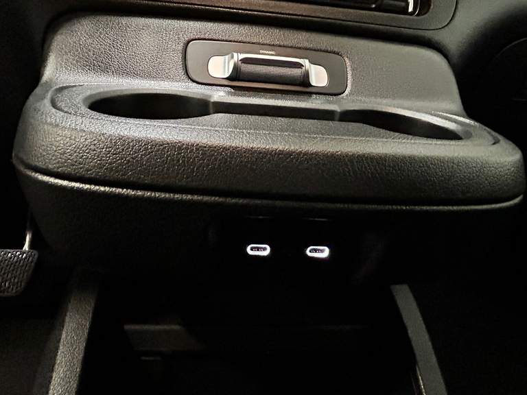 Mercedes-Benz Mercedes-Benz