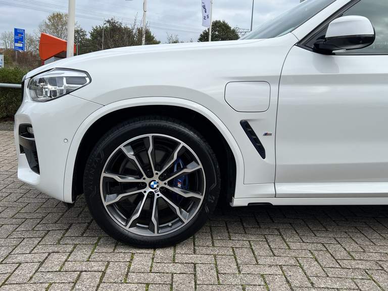 BMW BMW
