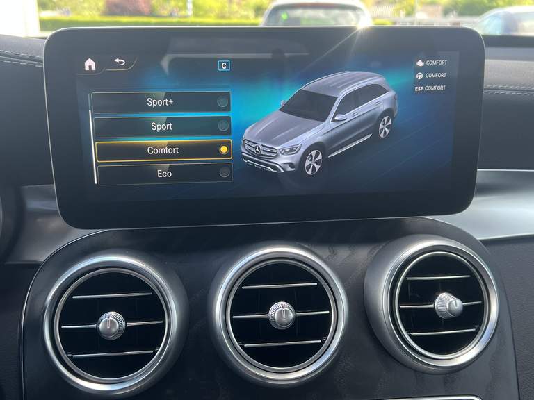 Mercedes-Benz Mercedes-Benz