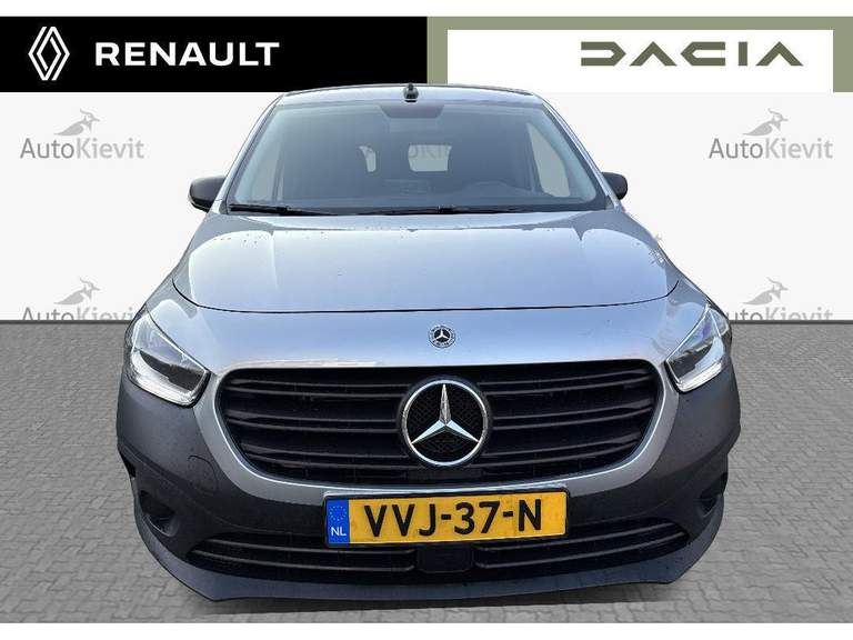 Mercedes-Benz Mercedes-Benz
