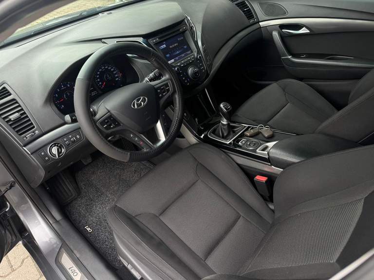 Hyundai Hyundai