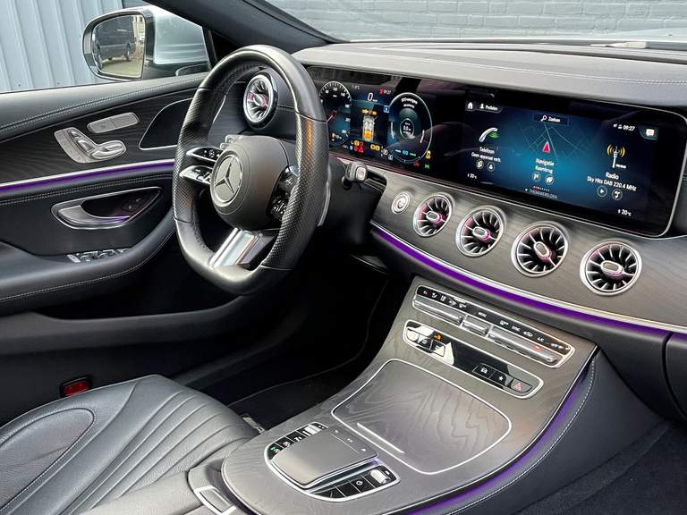 Mercedes-Benz Mercedes-Benz