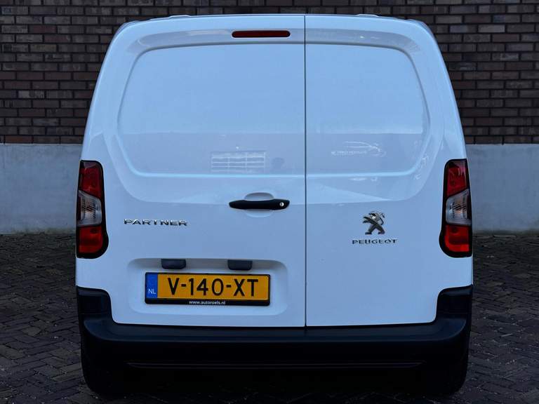 Peugeot Peugeot