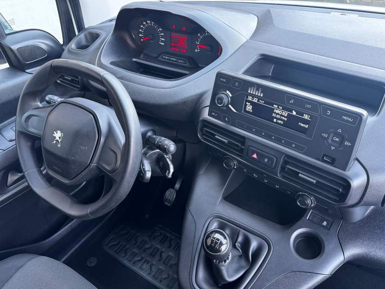 Peugeot Peugeot
