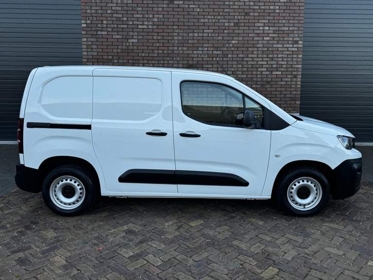 Peugeot Peugeot