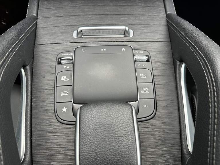 Mercedes-Benz Mercedes-Benz
