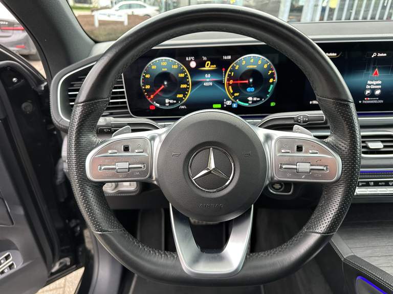 Mercedes-Benz Mercedes-Benz