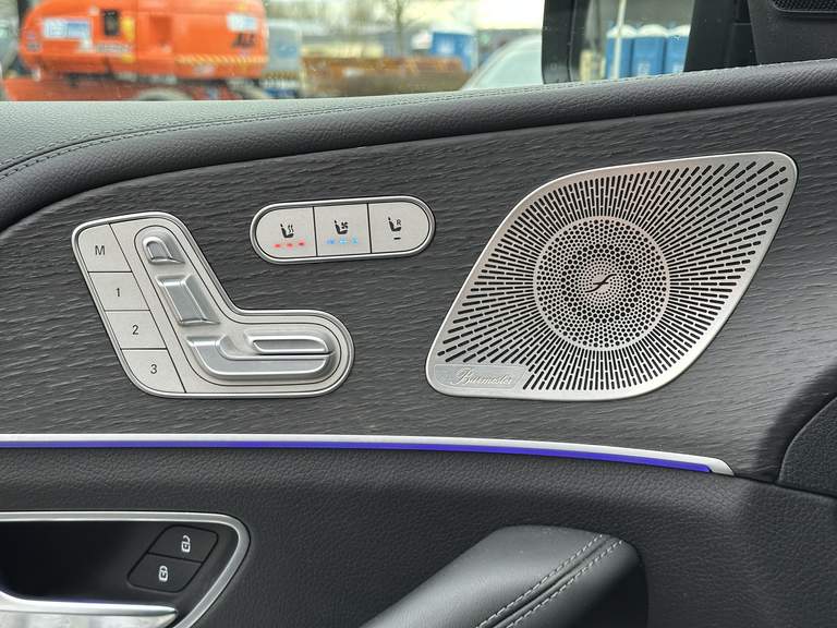 Mercedes-Benz Mercedes-Benz