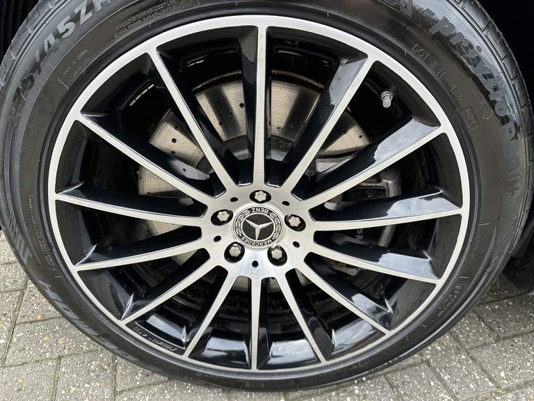 Mercedes-Benz Mercedes-Benz