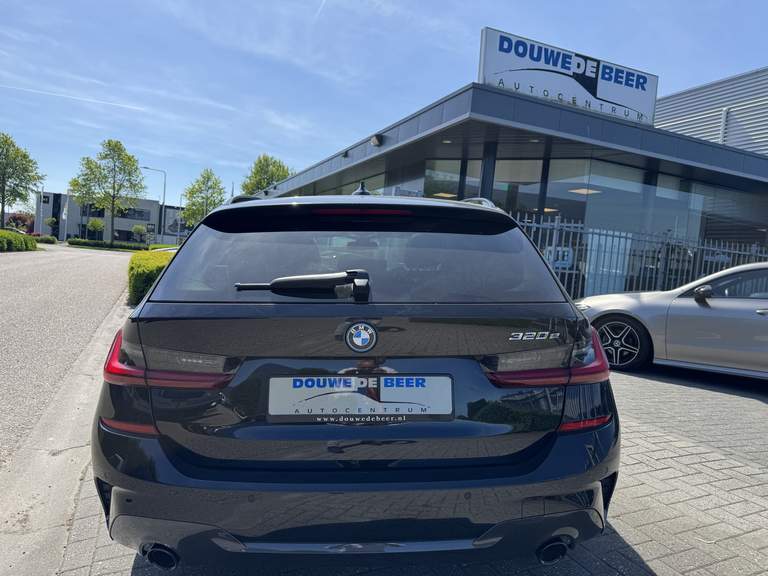 BMW BMW