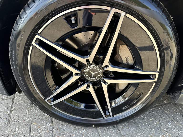 Mercedes-Benz
