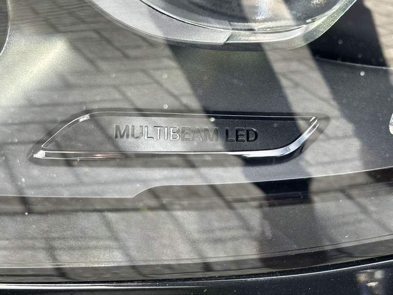 Mercedes-Benz Mercedes-Benz