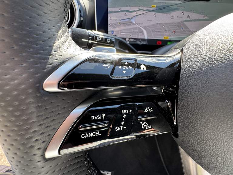 Mercedes-Benz Mercedes-Benz