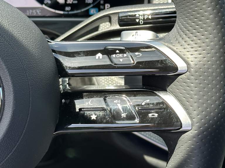 Mercedes-Benz Mercedes-Benz