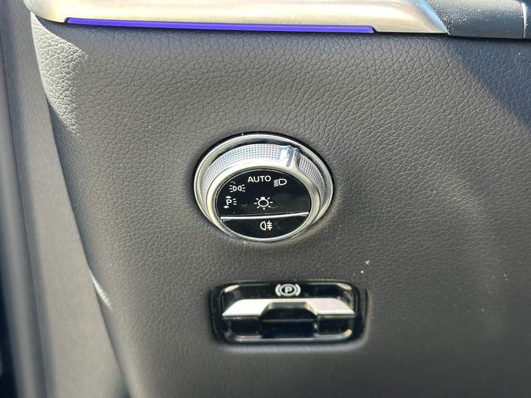 Mercedes-Benz Mercedes-Benz