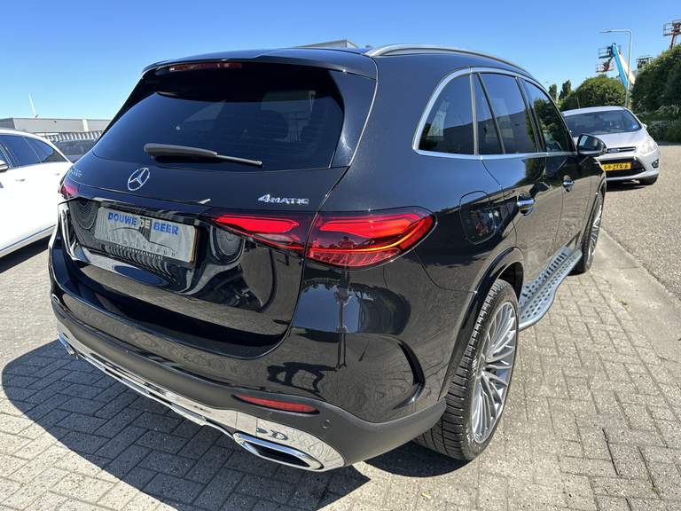 Mercedes-Benz Mercedes-Benz