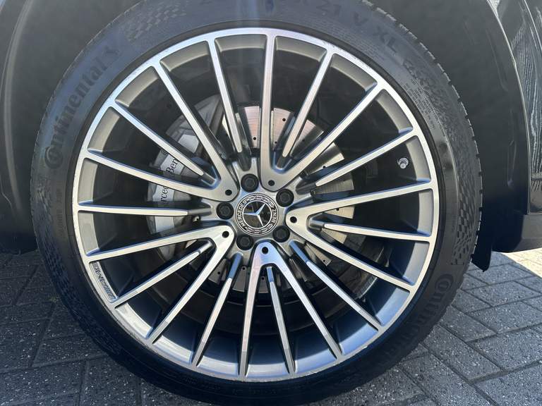 Mercedes-Benz Mercedes-Benz