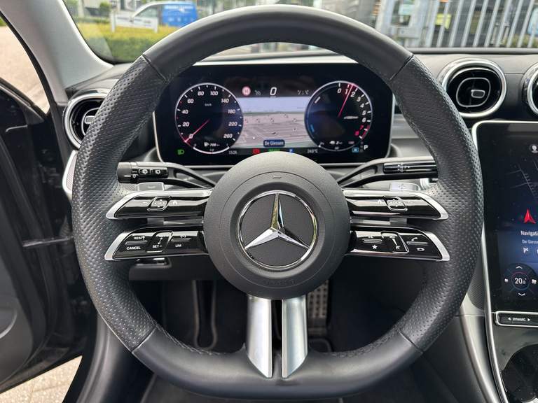 Mercedes-Benz Mercedes-Benz