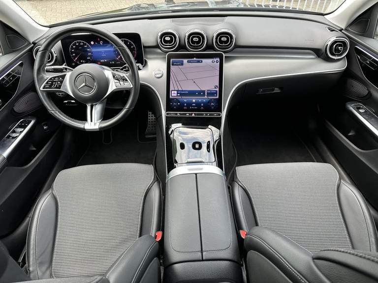 Mercedes-Benz Mercedes-Benz