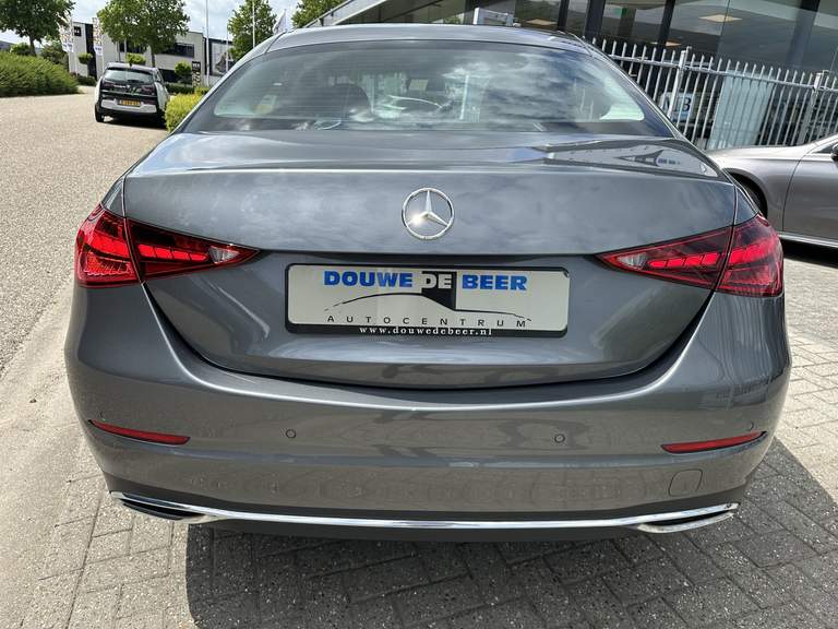 Mercedes-Benz Mercedes-Benz