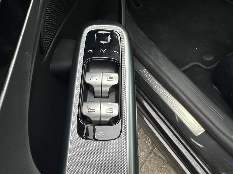 Mercedes-Benz Mercedes-Benz