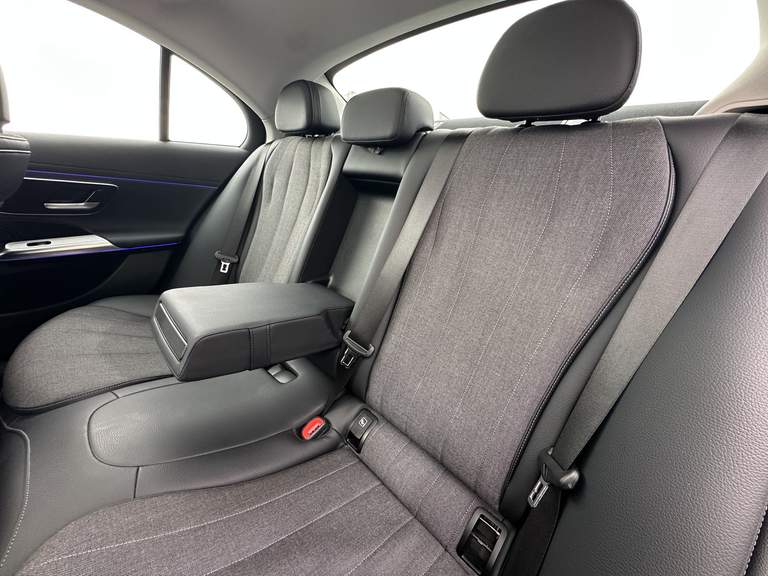 Mercedes-Benz Mercedes-Benz