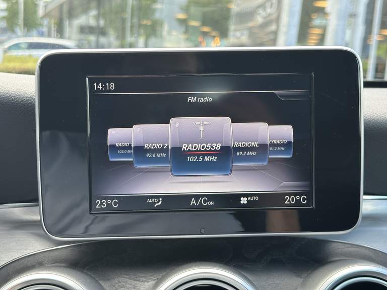 Mercedes-Benz Mercedes-Benz