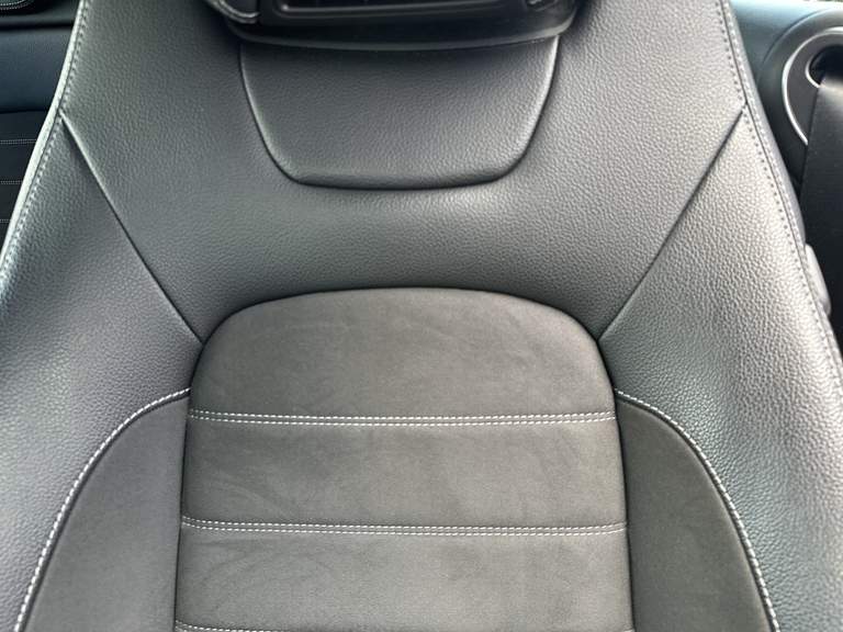 Mercedes-Benz Mercedes-Benz