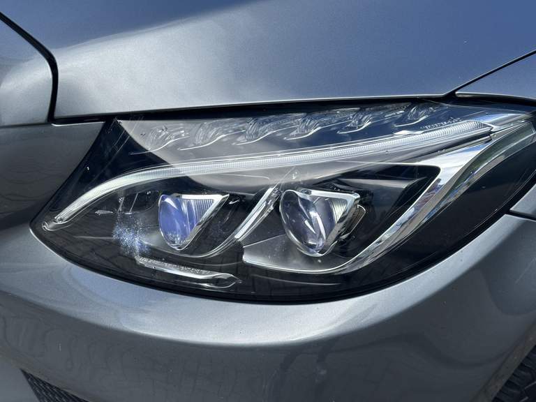 Mercedes-Benz Mercedes-Benz