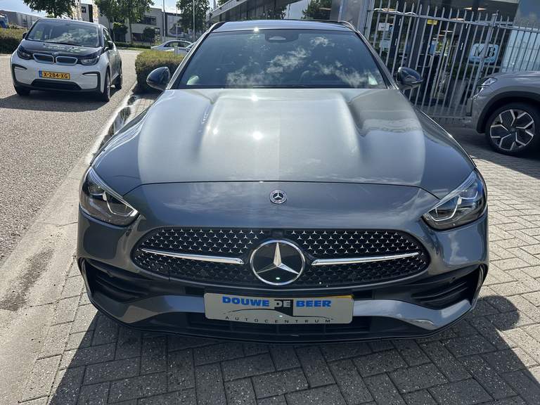 Mercedes-Benz Mercedes-Benz