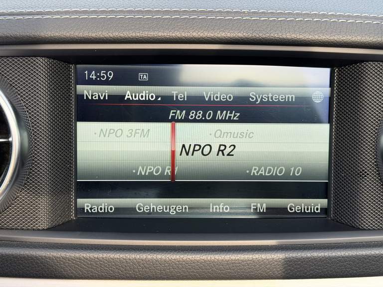 Mercedes-Benz Mercedes-Benz