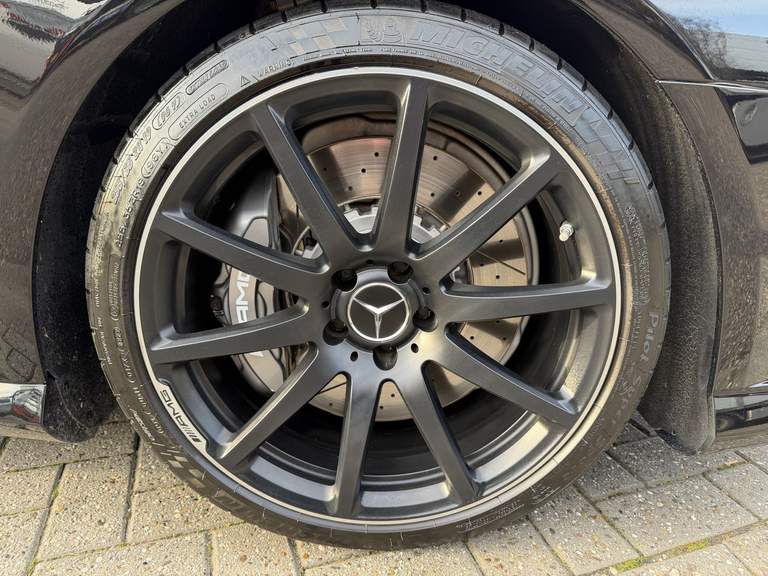 Mercedes-Benz Mercedes-Benz