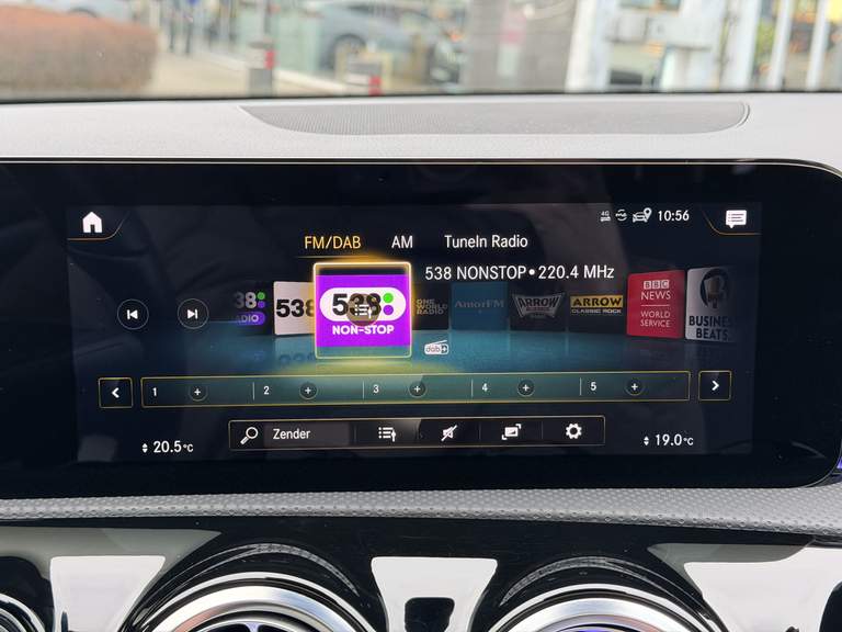 Mercedes-Benz Mercedes-Benz