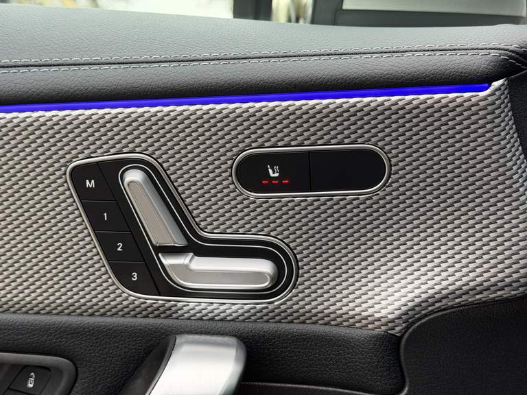 Mercedes-Benz Mercedes-Benz