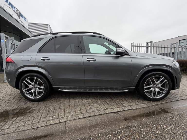 Mercedes-Benz Mercedes-Benz