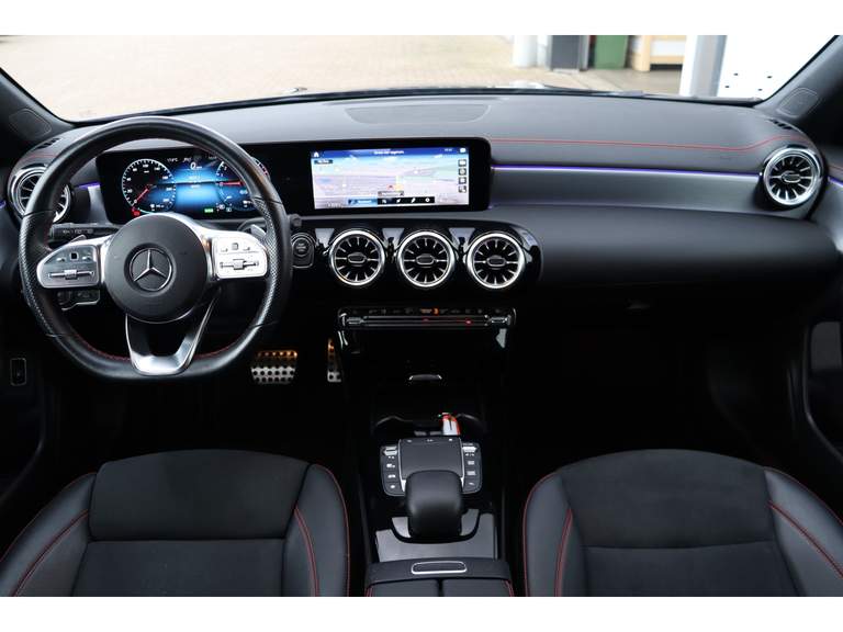 Mercedes-Benz Mercedes-Benz