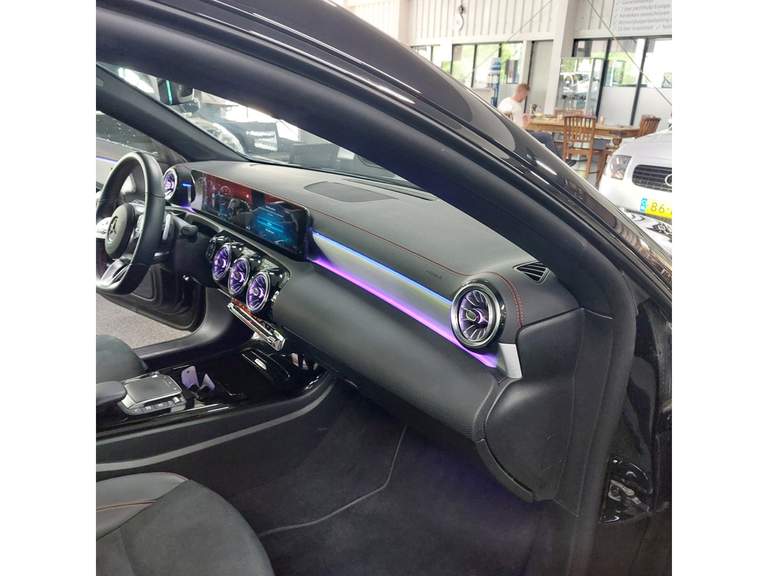 Mercedes-Benz Mercedes-Benz