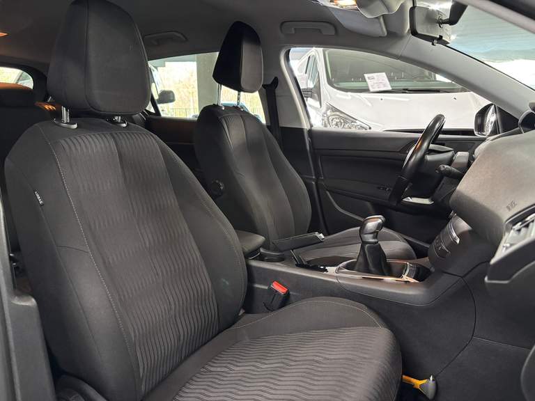 Peugeot Peugeot