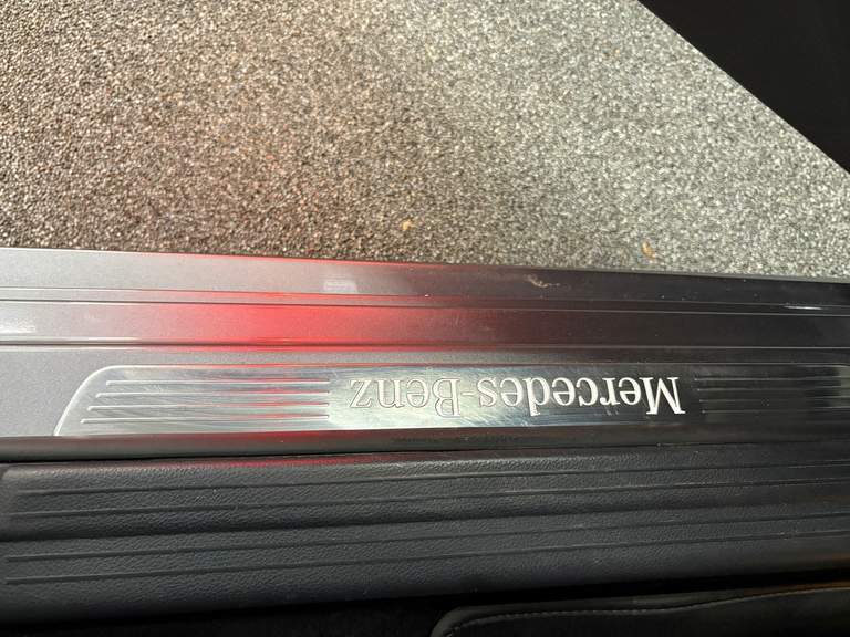 Mercedes-Benz Mercedes-Benz