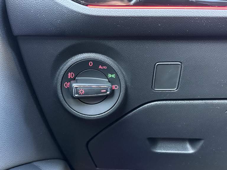 SEAT SEAT