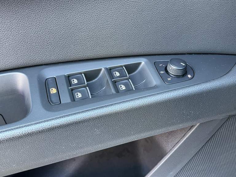 SEAT SEAT