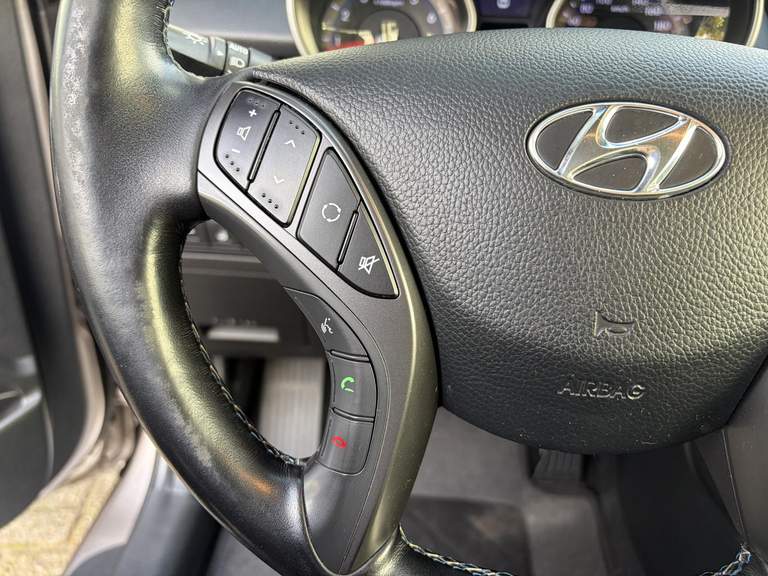 Hyundai Hyundai
