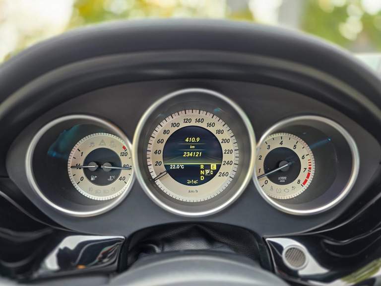 Mercedes-Benz Mercedes-Benz