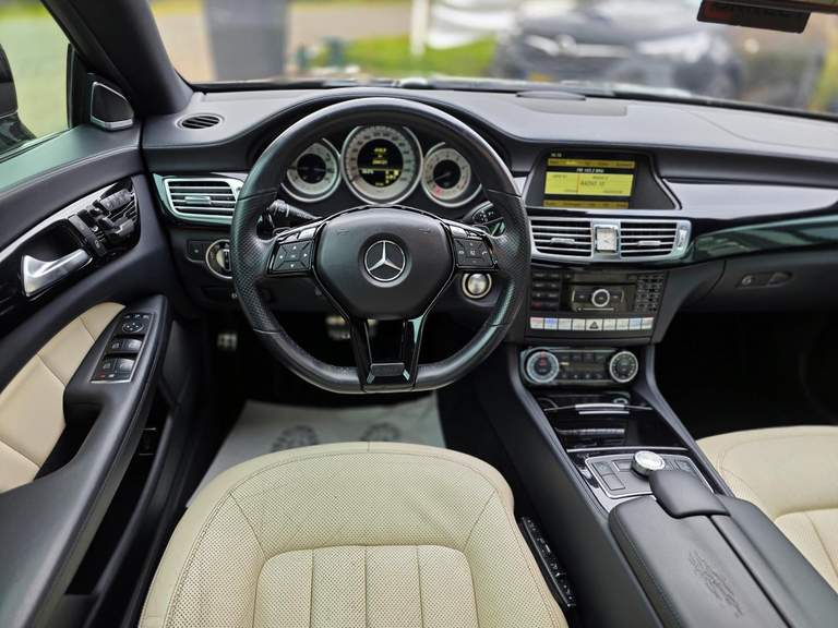 Mercedes-Benz Mercedes-Benz