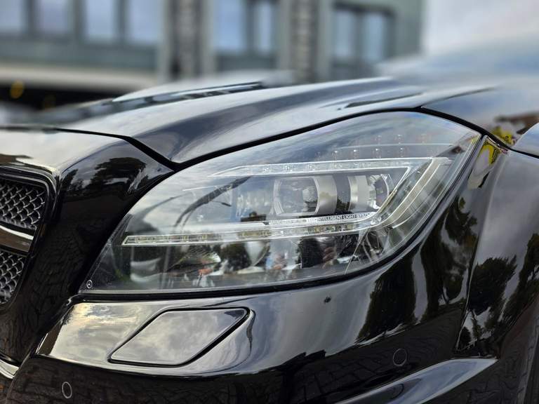 Mercedes-Benz Mercedes-Benz