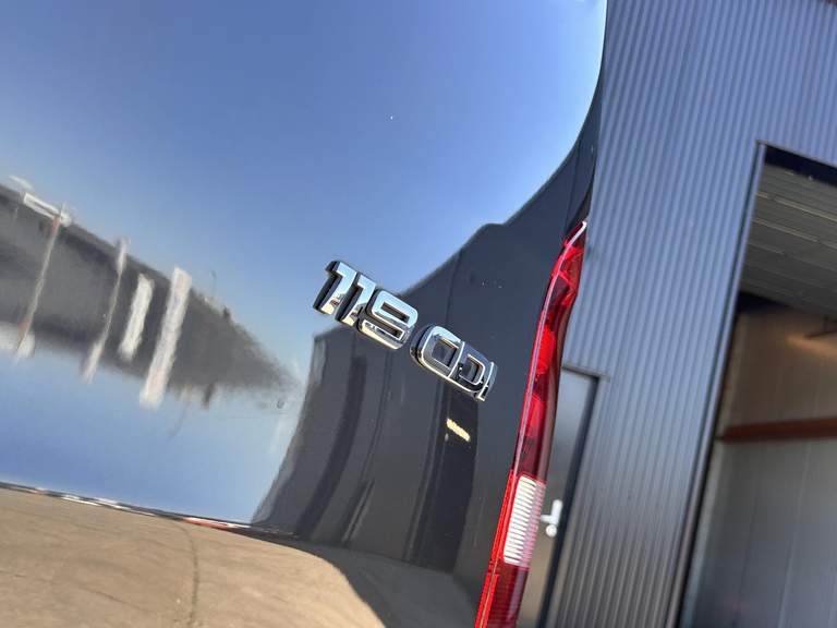 Mercedes-Benz Mercedes-Benz