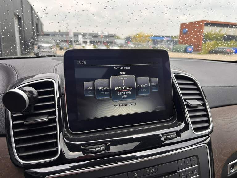 Mercedes-Benz Mercedes-Benz