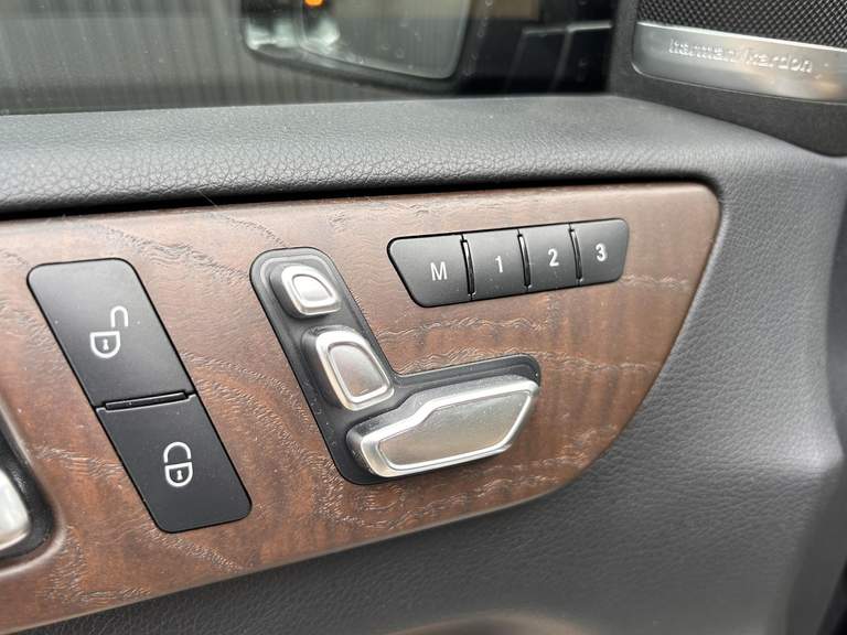 Mercedes-Benz Mercedes-Benz